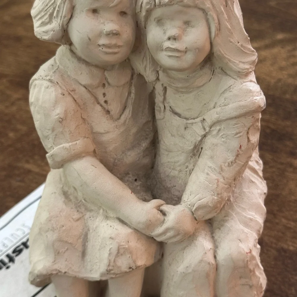 FRIENDS Austin Sculpture Figurine in Black and White - Picture 4 of 4